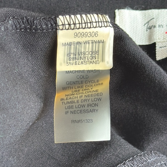 Vince Camuto Seamed Back Ponte Leggings - Picture 4 of 4